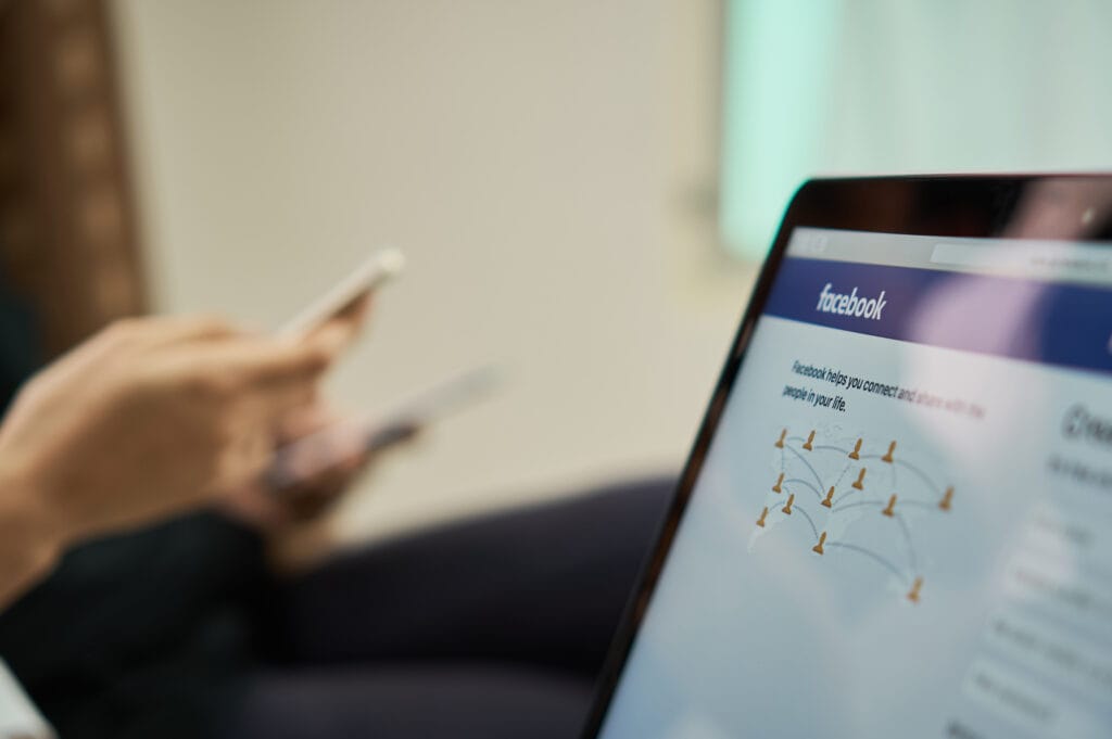 7 Expert Tips To Optimize Facebook Ads For High ROI | Prashantji Services - 7 Expert Tips To Optimize Facebook Ads For High ROI | Prashantji Services